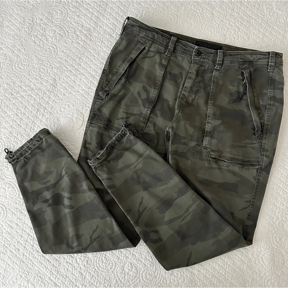 Abercrombie & Fitch Green Camo Utility Jogger Pants Y2K Paratrooper Mens 34W 32L